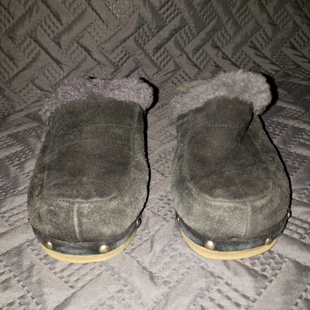 Clogs - Picture 2 of 3